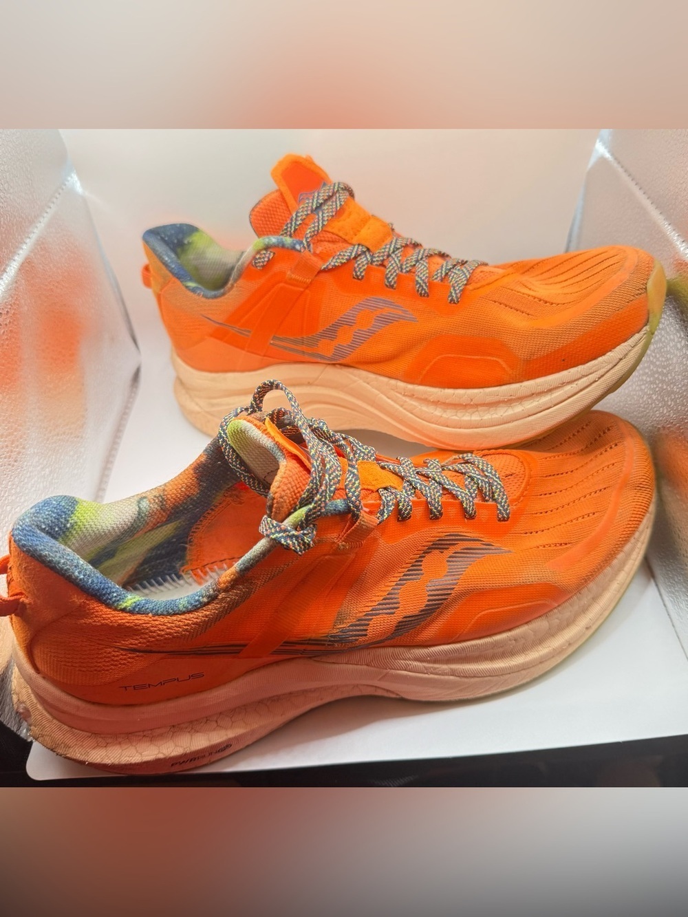 Saucony Kids Orange and Multicolor Tempus Sneakers